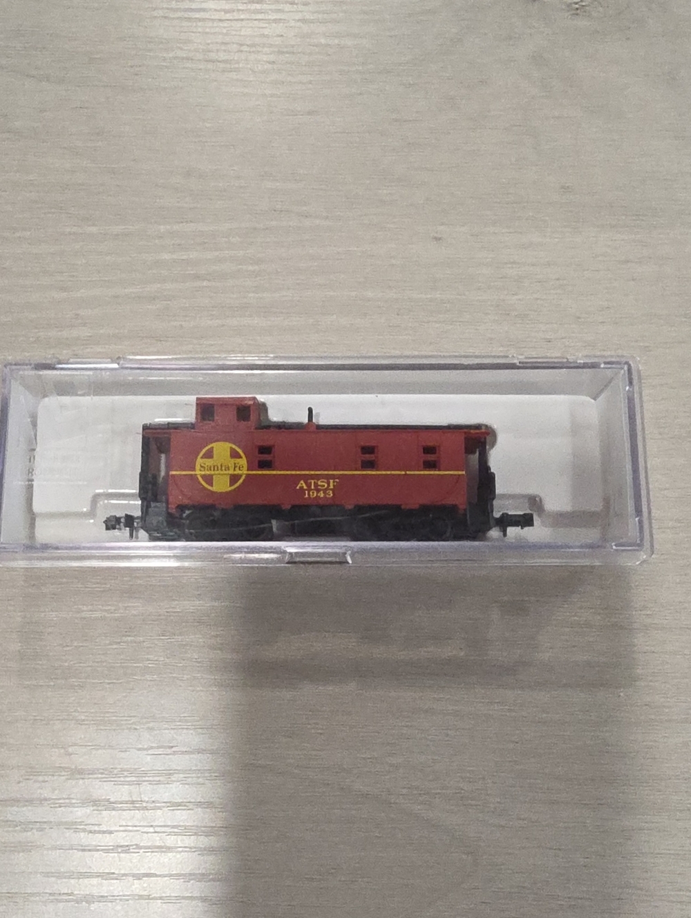 Lifelike N Scale Atchison Topeka Santa Fe Caboose